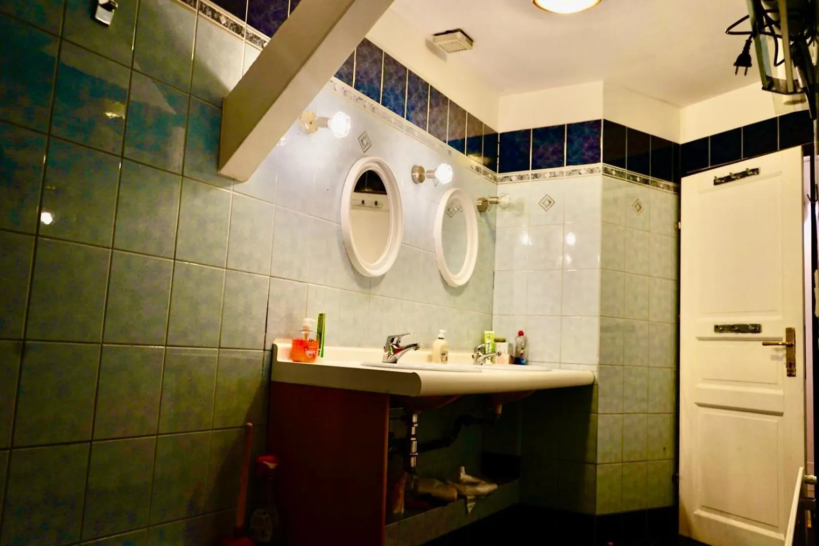 Habitación en casa particular U6 Schoepfwerk Home Viena